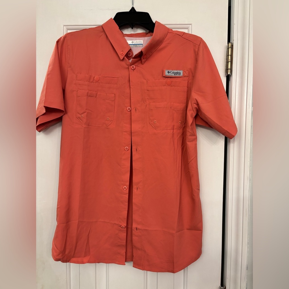 Columbia Men's Vibrant Orange Casual Button Down Shirt
